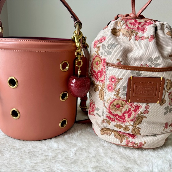 Coach Drawstring Bucket bag  in Pink with Grommet and charm - Picture 5 of 13